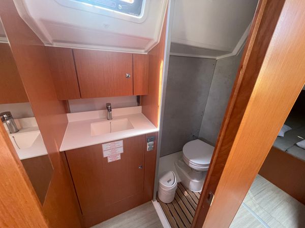 Bavaria C42 | Blackberry