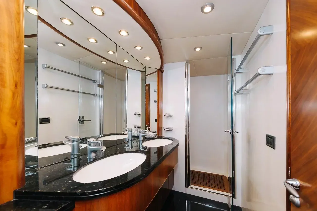 Sunseeker 82 | Why Not