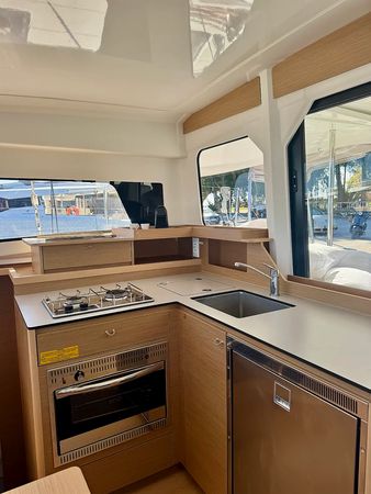 Excess 11 | Hellenic Breeze