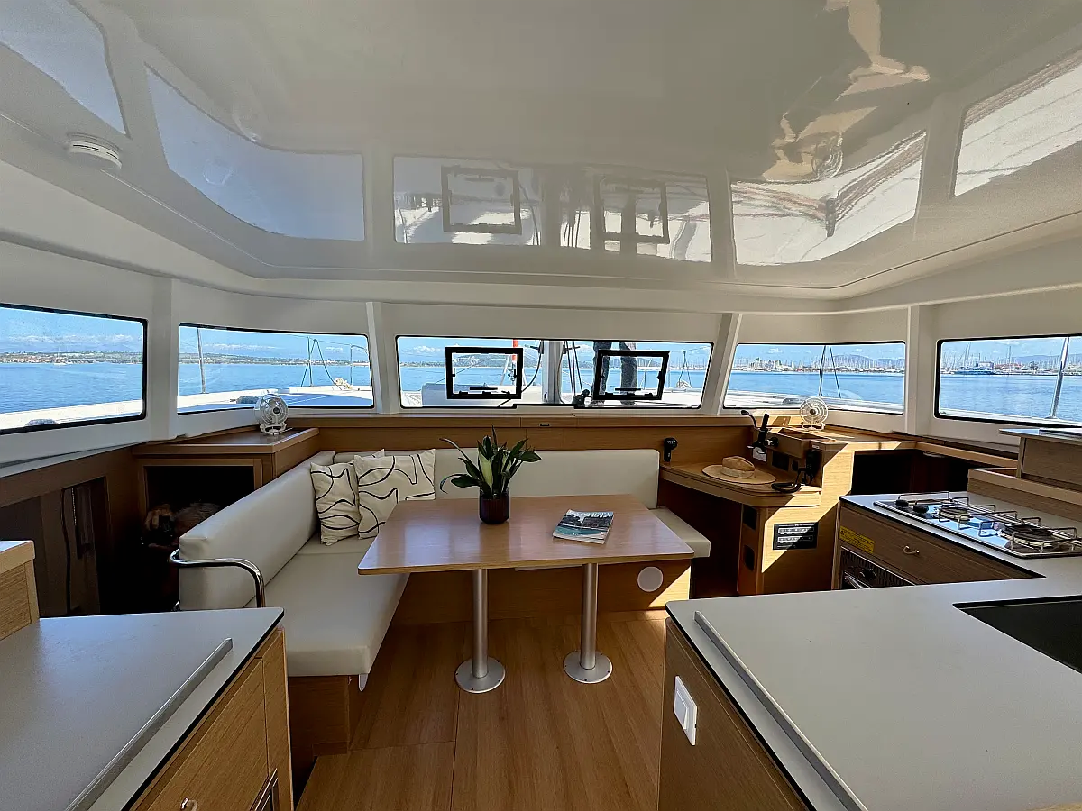 Excess 11 | Hellenic Breeze