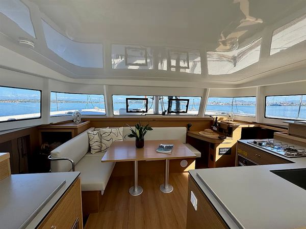 Excess 11 | Hellenic Breeze