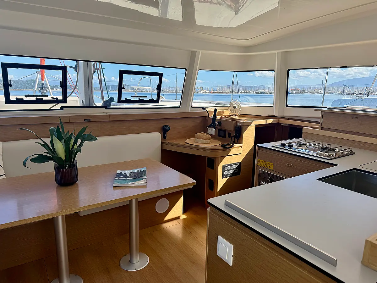 Excess 11 | Hellenic Breeze