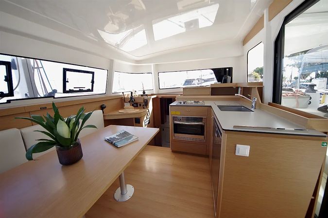 Excess 11 | Hellenic Breeze