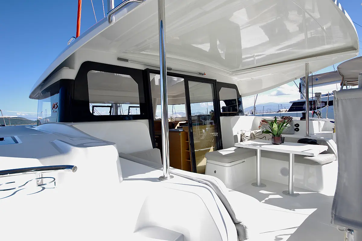 Excess 11 | Hellenic Breeze