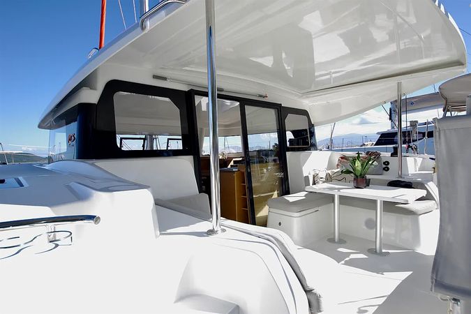 Excess 11 | Hellenic Breeze