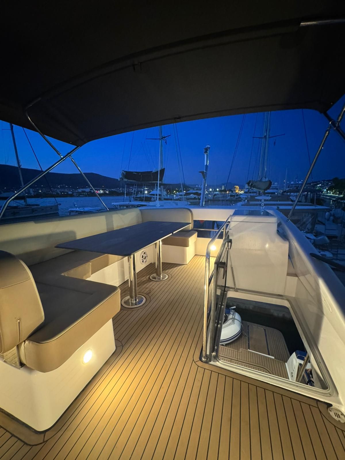 Bavaria Virtess 420 Fly | Lana