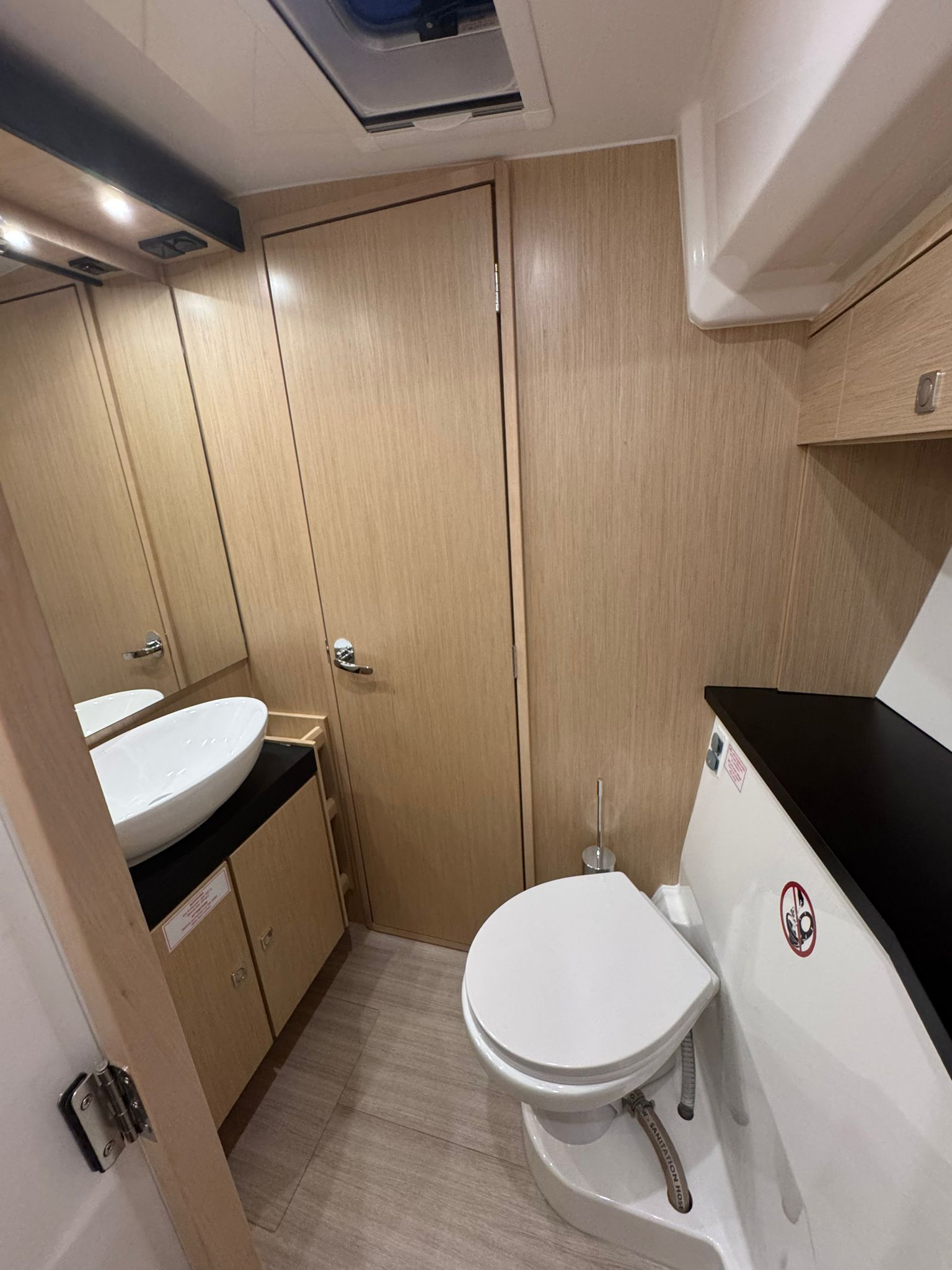 Bavaria Virtess 420 Fly | Lana