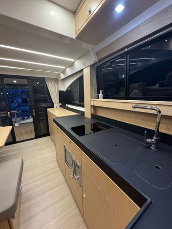 Bavaria Virtess 420 Fly | Lana