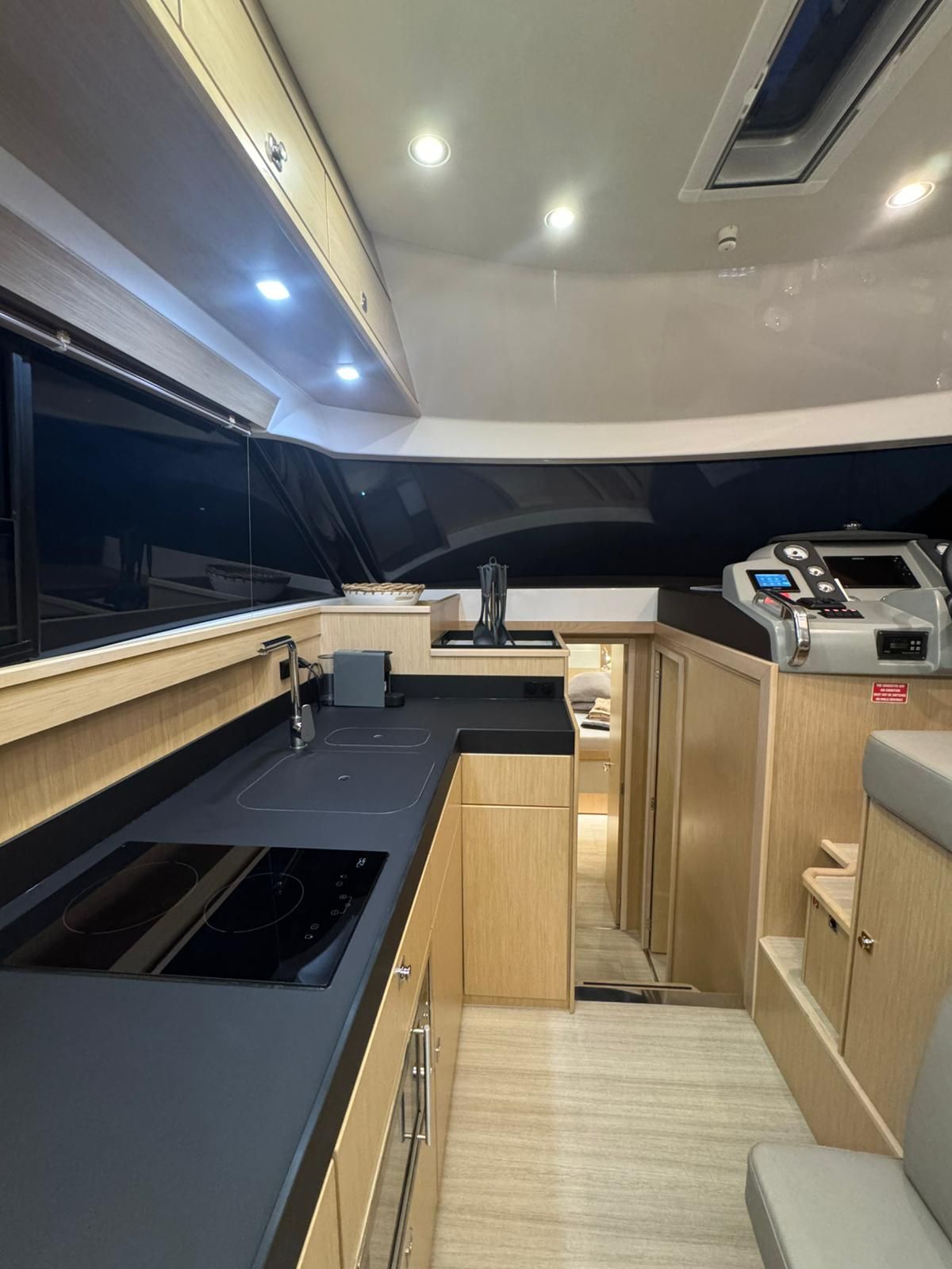 Bavaria Virtess 420 Fly | Lana