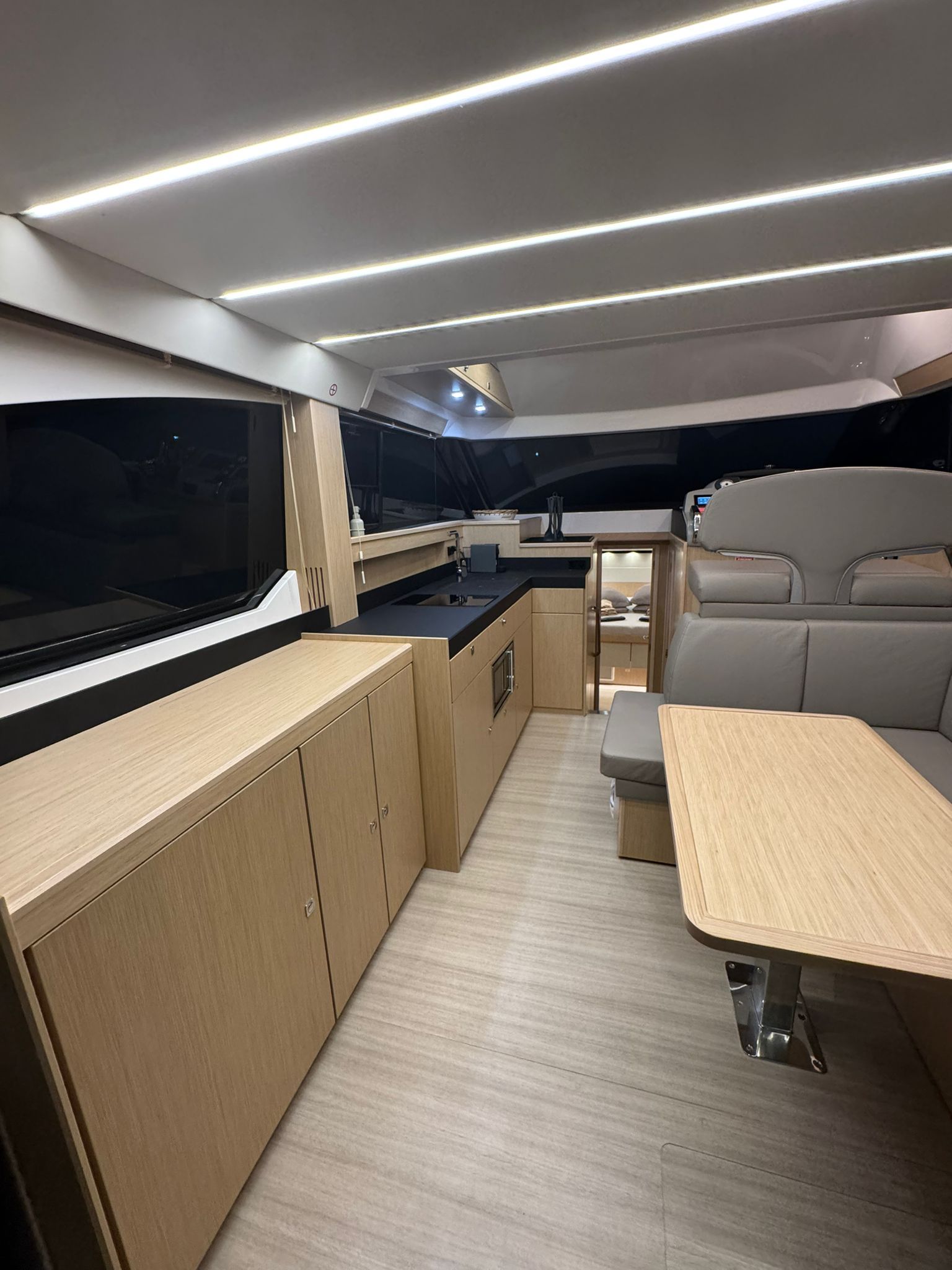 Bavaria Virtess 420 Fly | Lana