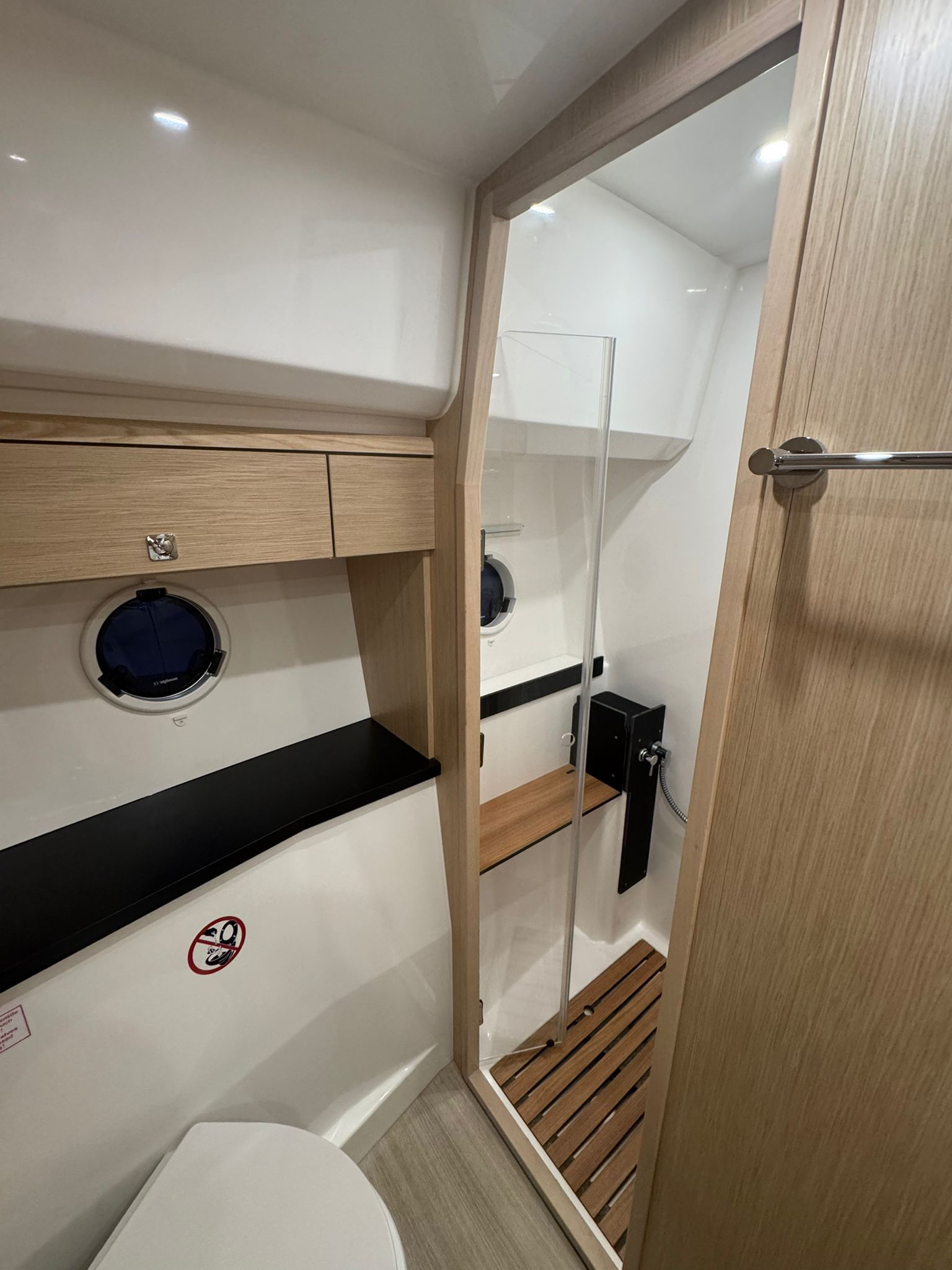 Bavaria Virtess 420 Fly | Lana