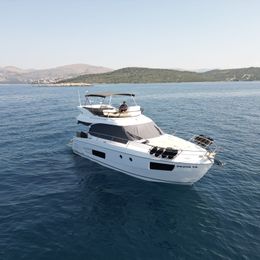 Bavaria Virtess 420 Fly | Lana