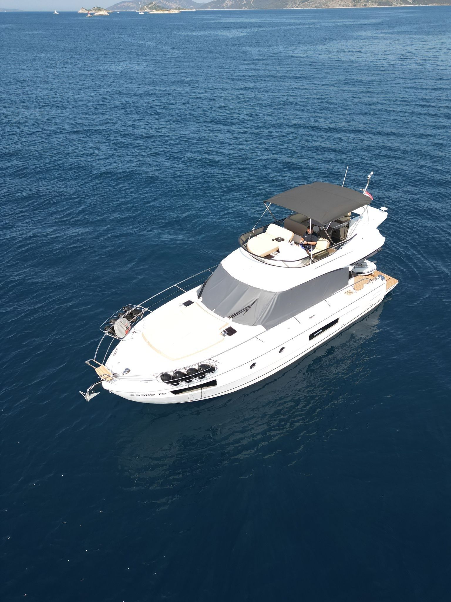 Bavaria Virtess 420 Fly | Lana