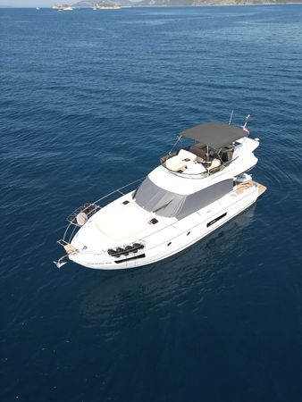 Bavaria Virtess 420 Fly | Lana