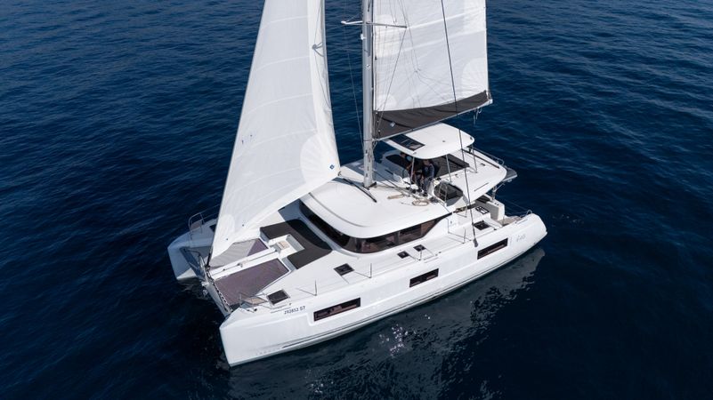Lagoon 46 | Aura