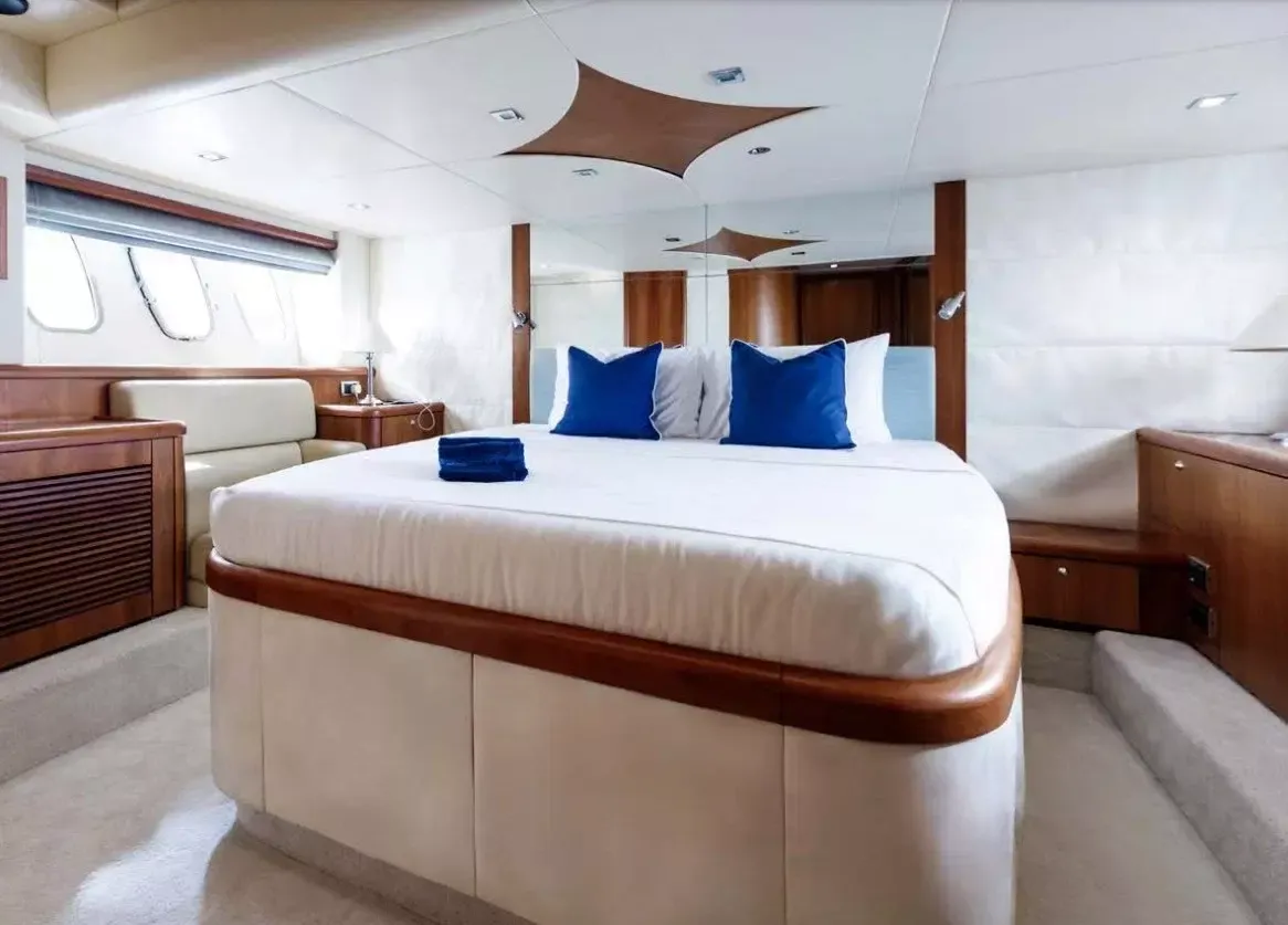 Sunseeker 64 | Julia