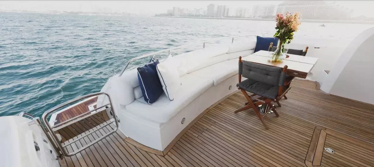 Sunseeker 64 | Julia