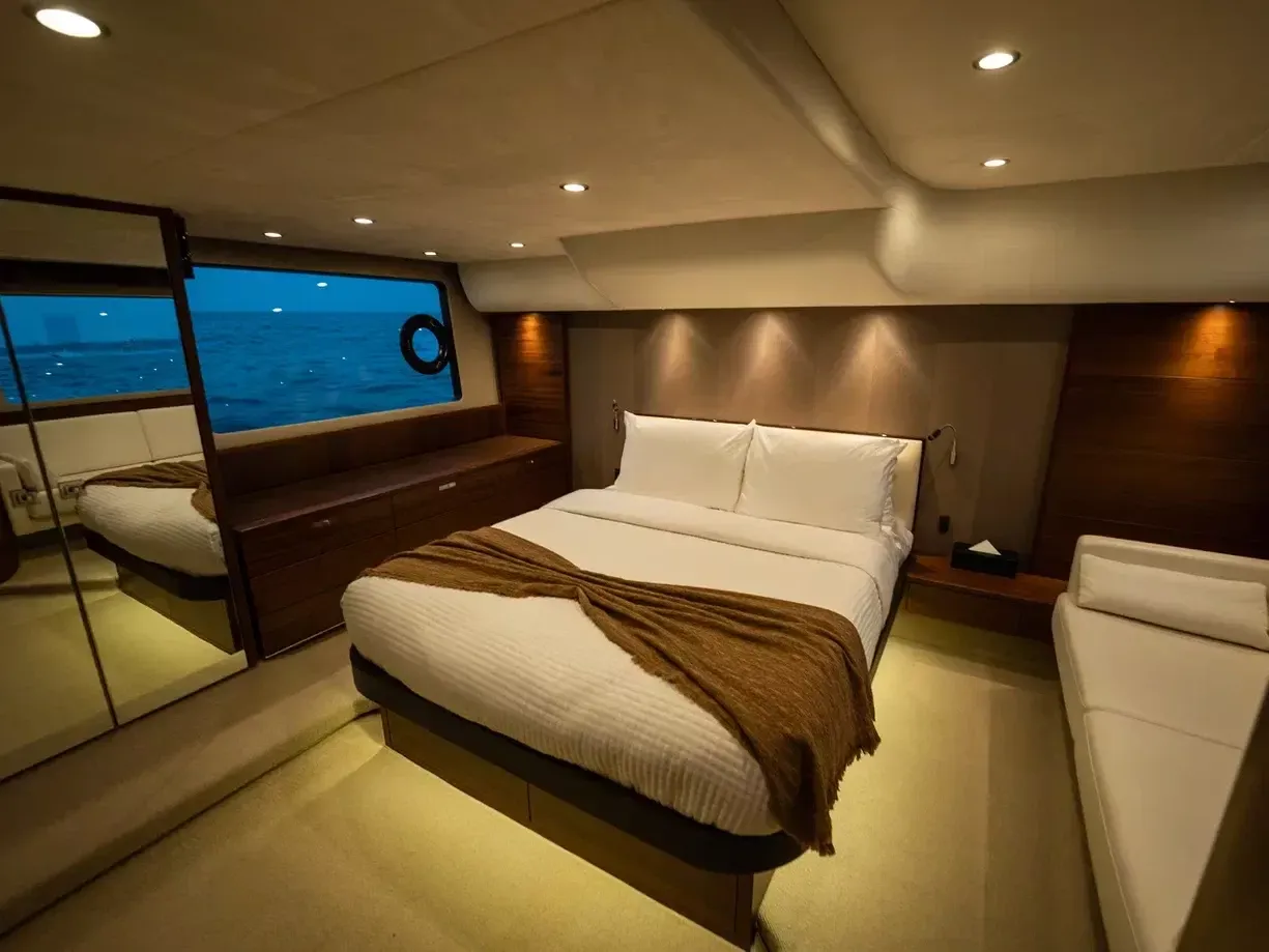 Princess 56 | Loop