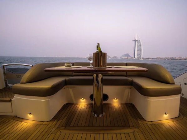 Princess 56 | Loop