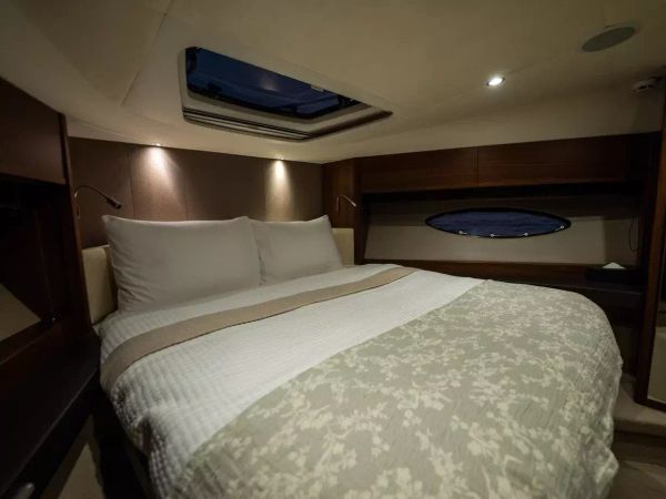Princess 56 | Loop
