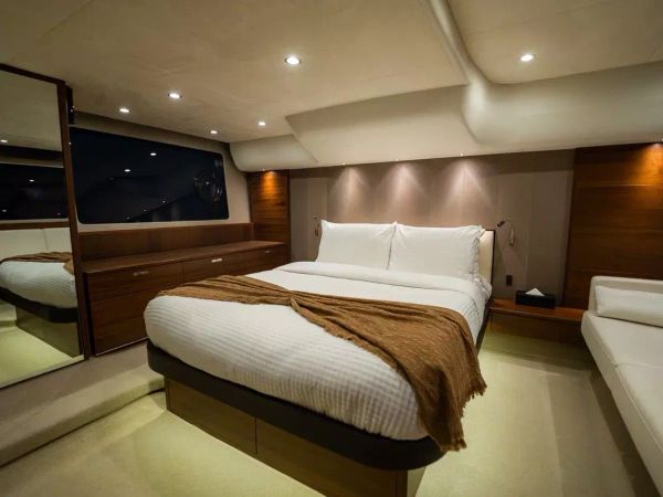 Princess 56 | Loop