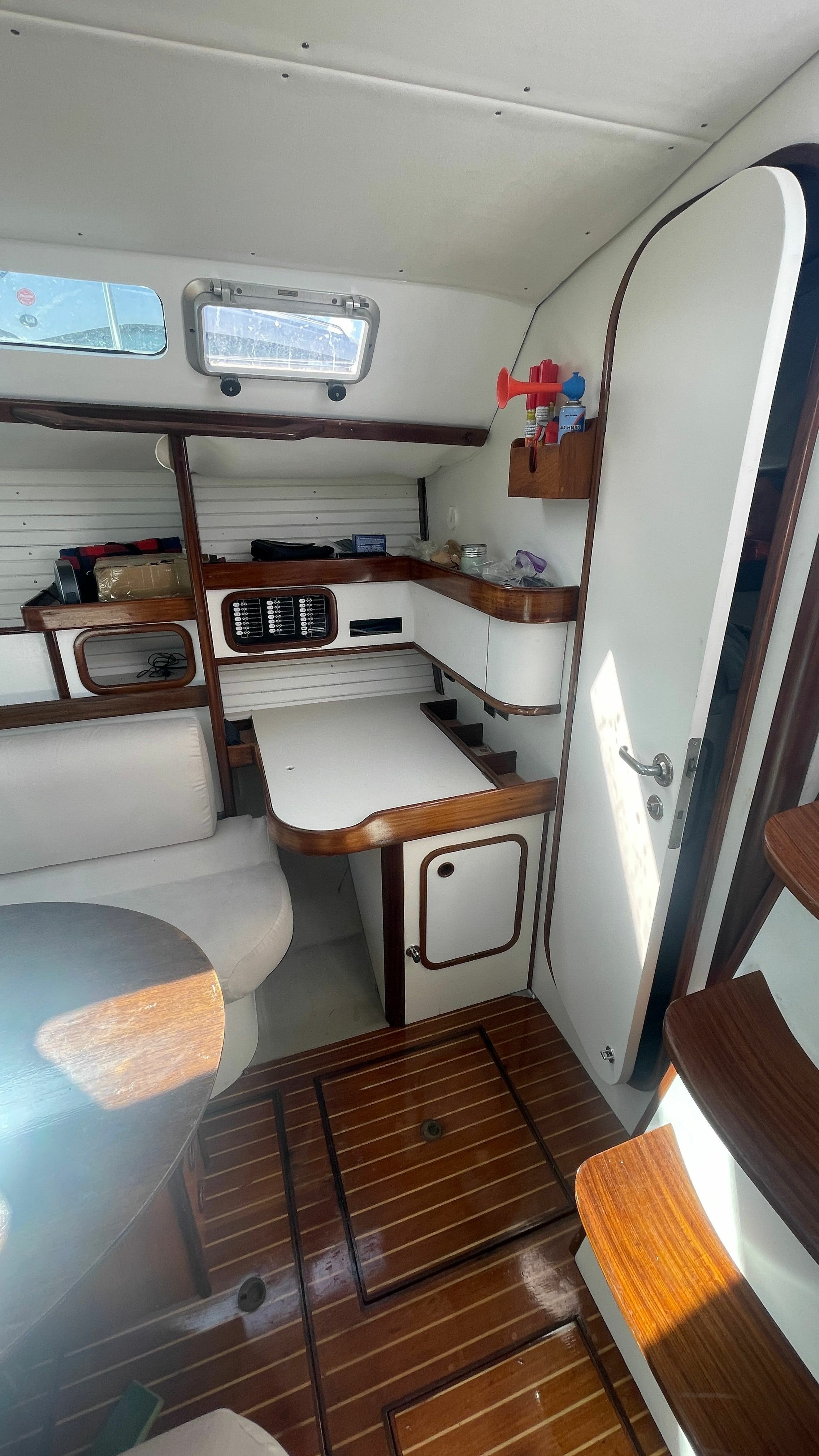 Beneteau Oceanis 430 | Phoenix