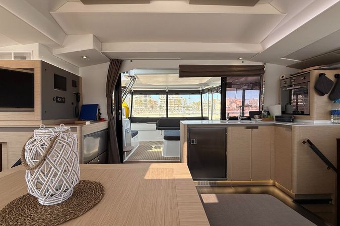 Fountaine Pajot Elba 45 | Yara