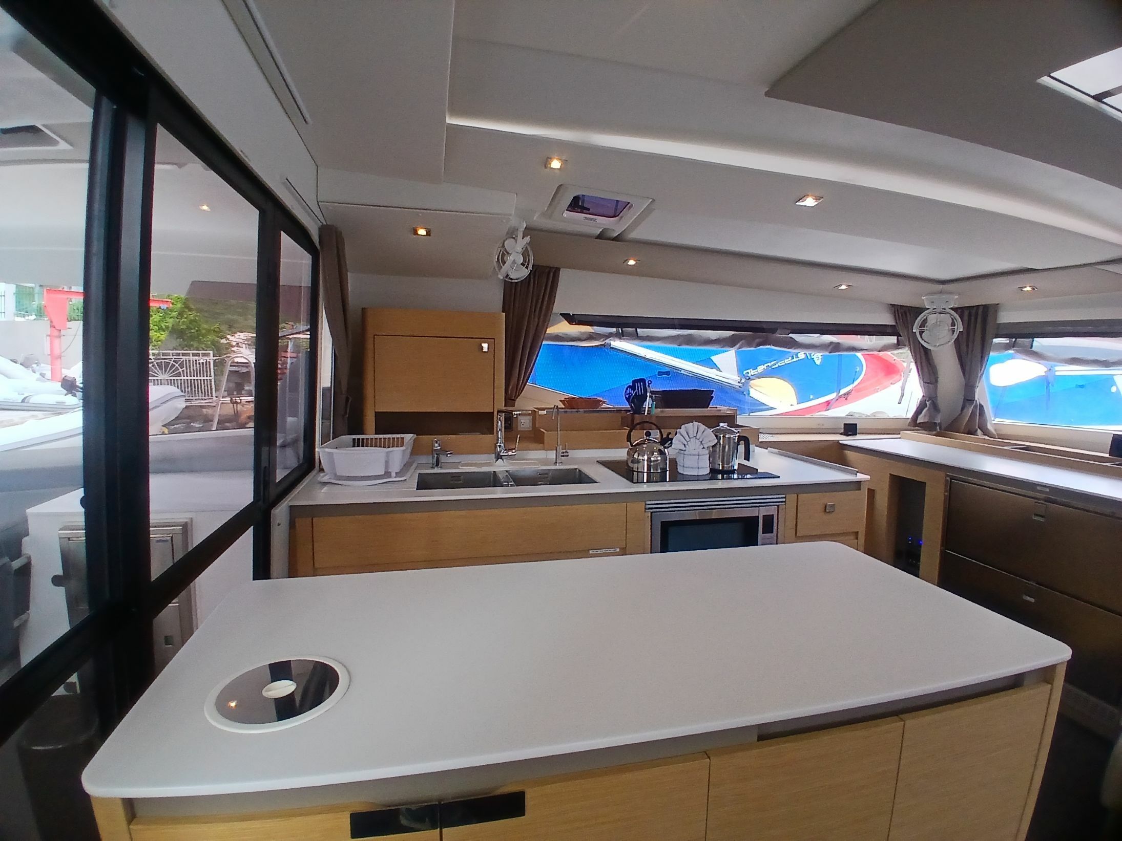 Fountaine Pajot Aura 51 | Lune Rae