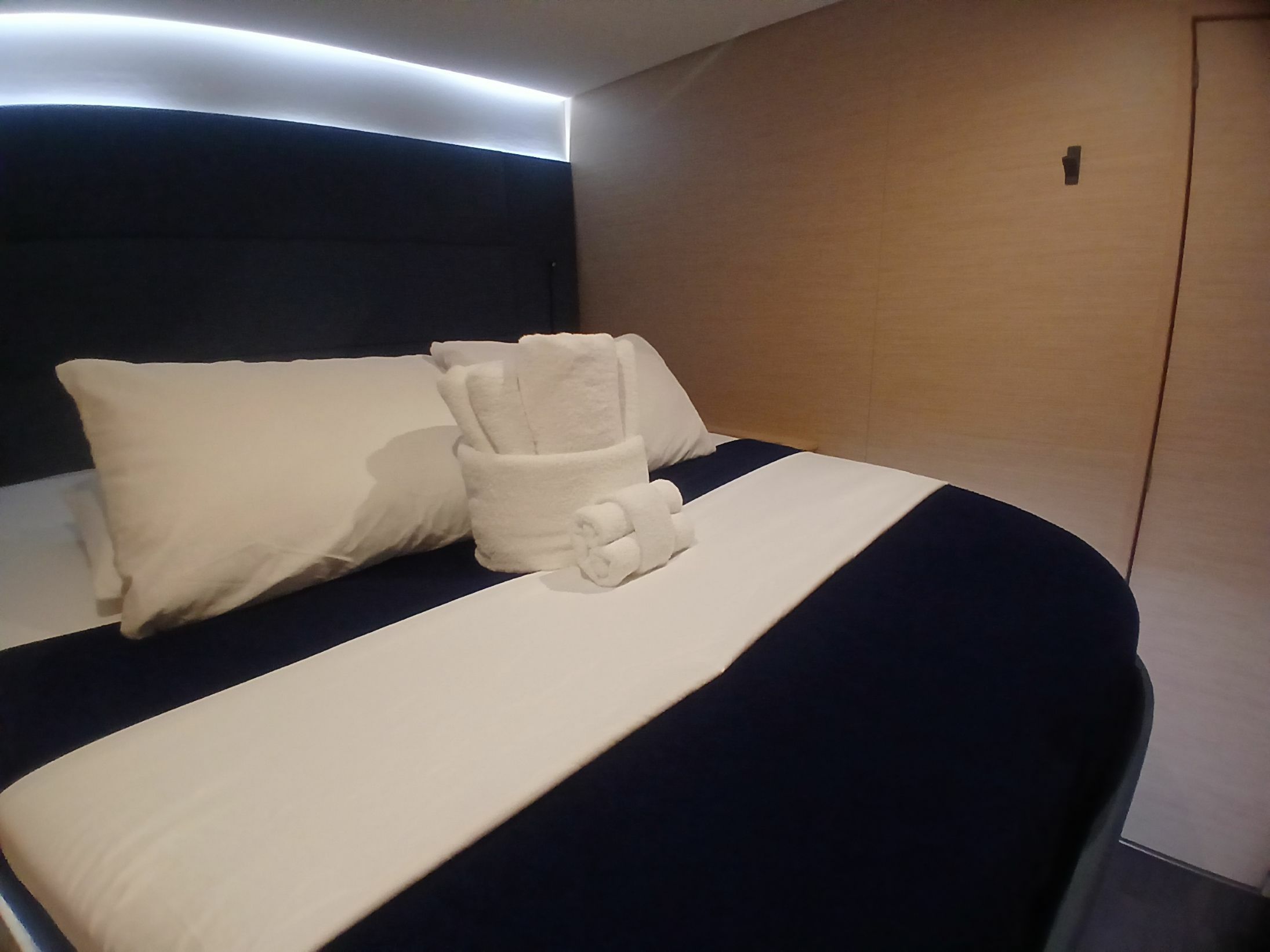 Fountaine Pajot Aura 51 | Lune Rae