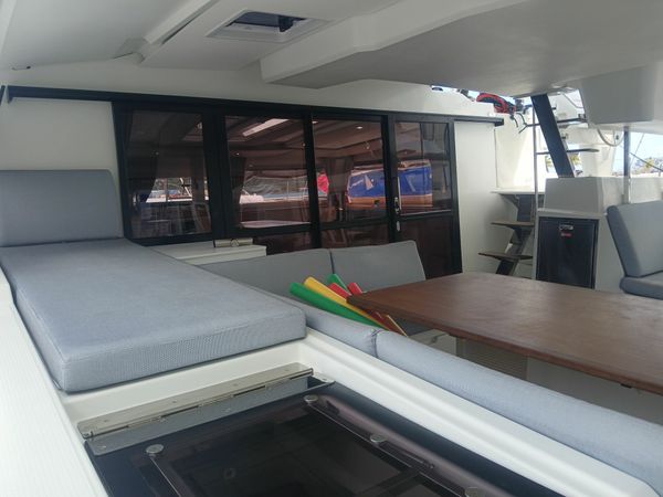 Fountaine Pajot Aura 51 | Lune Rae