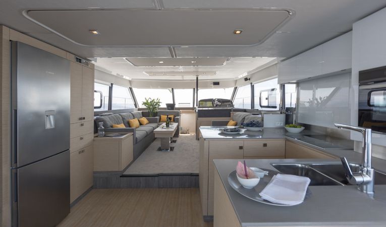 Fountaine Pajot MY6 | Mamma Mia