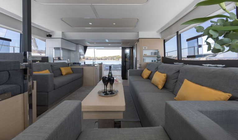 Fountaine Pajot MY6 | Mamma Mia