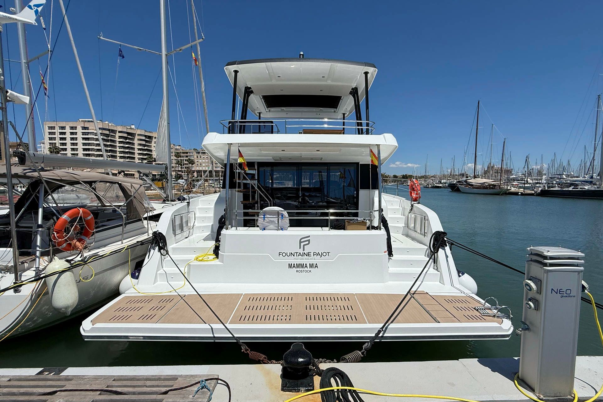 Fountaine Pajot MY6 | Mamma Mia
