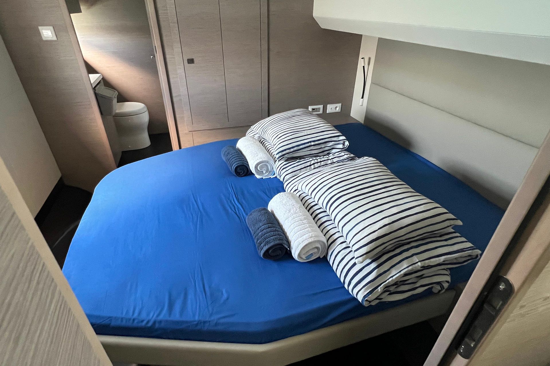 Fountaine Pajot MY6 | Mamma Mia