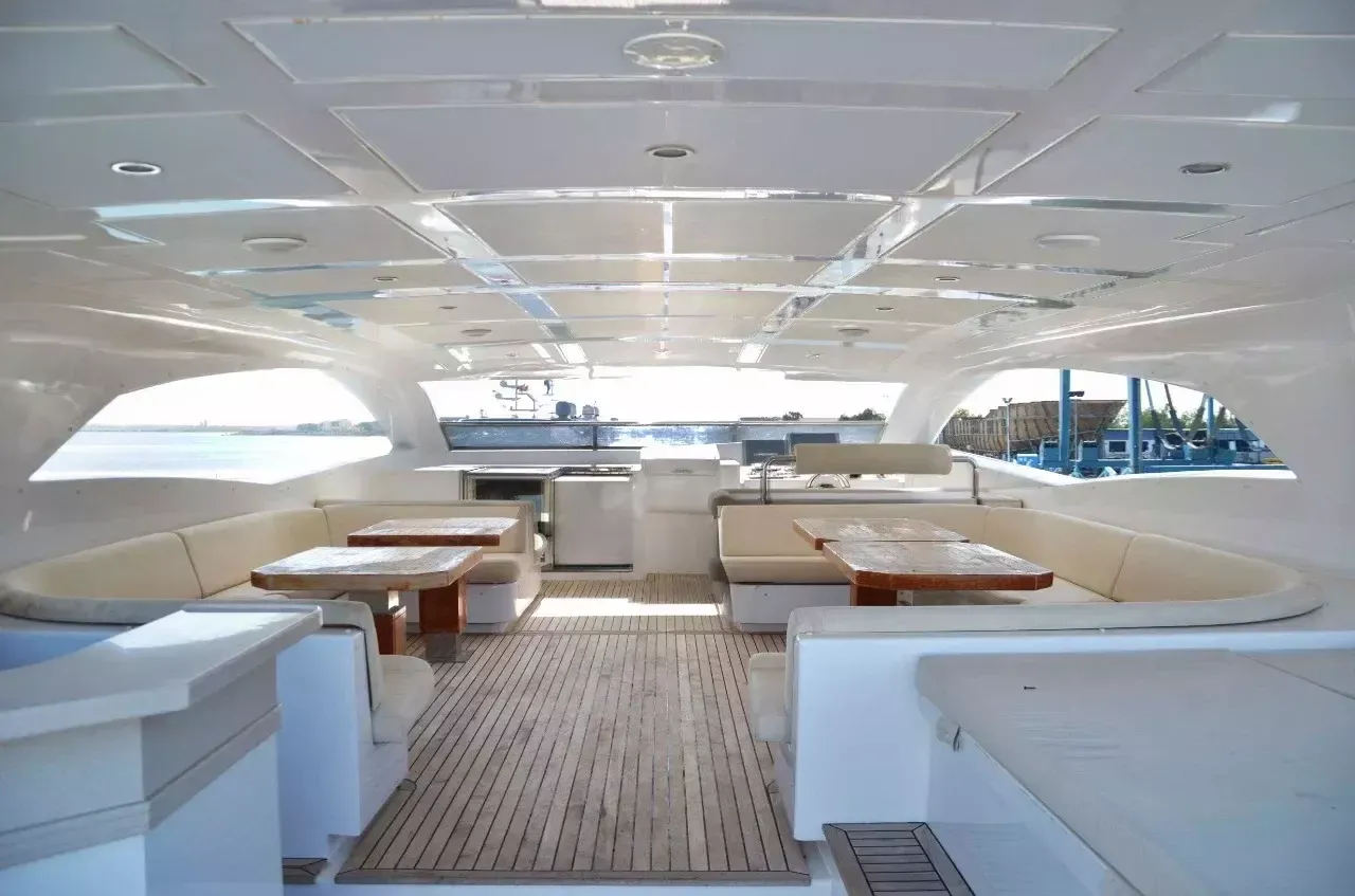 Majesty 121 | Meteor