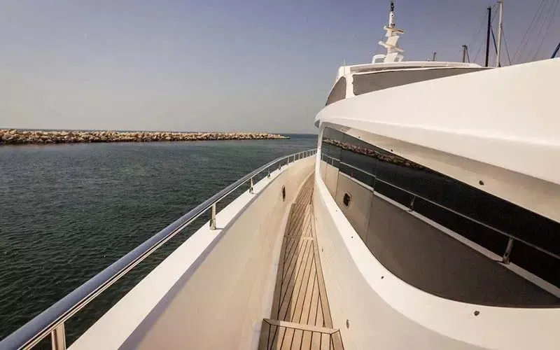 Majesty 121 | Meteor
