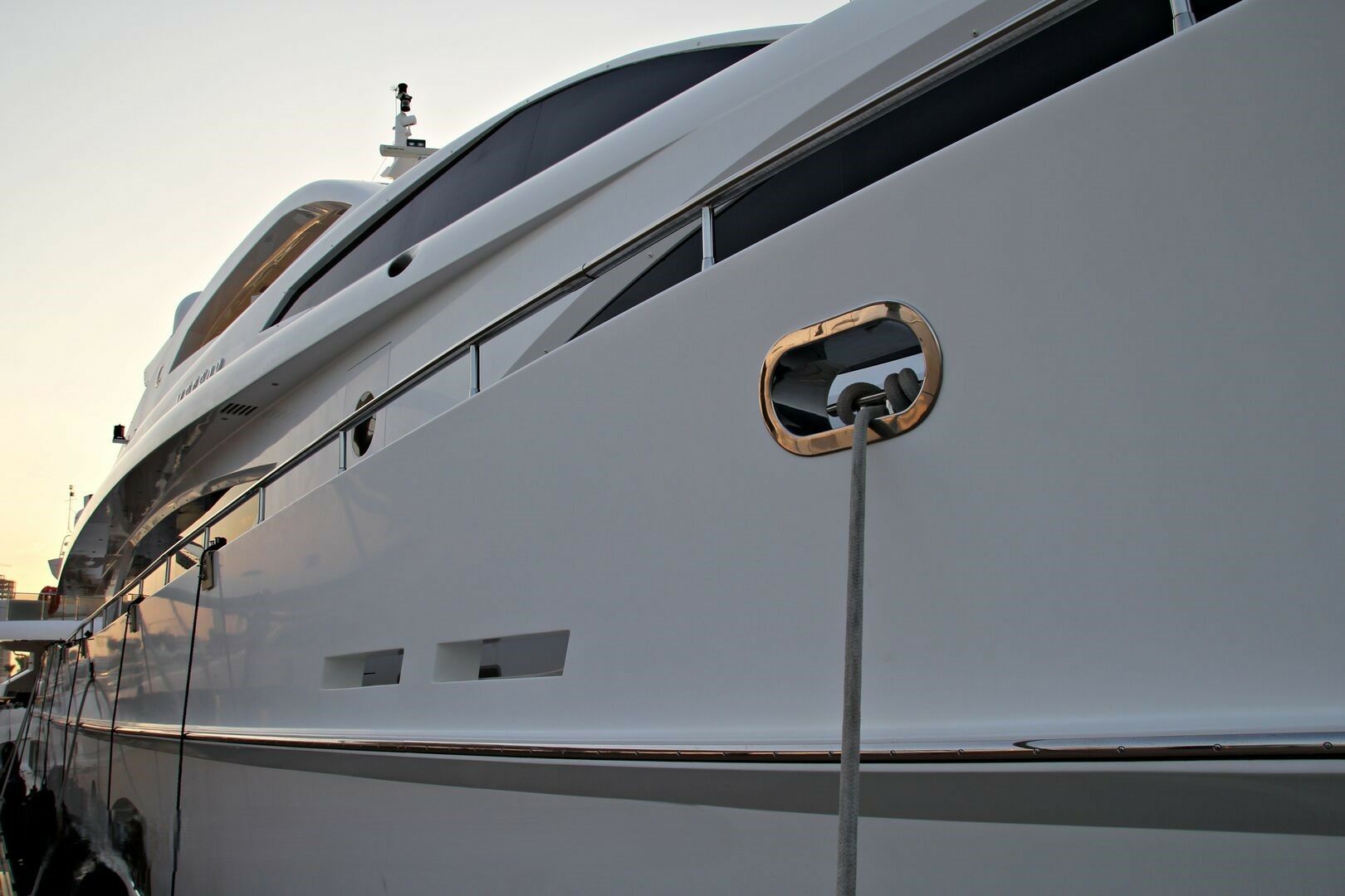 Majesty 121 | Meteor