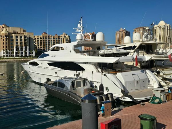 Majesty 121 | Meteor