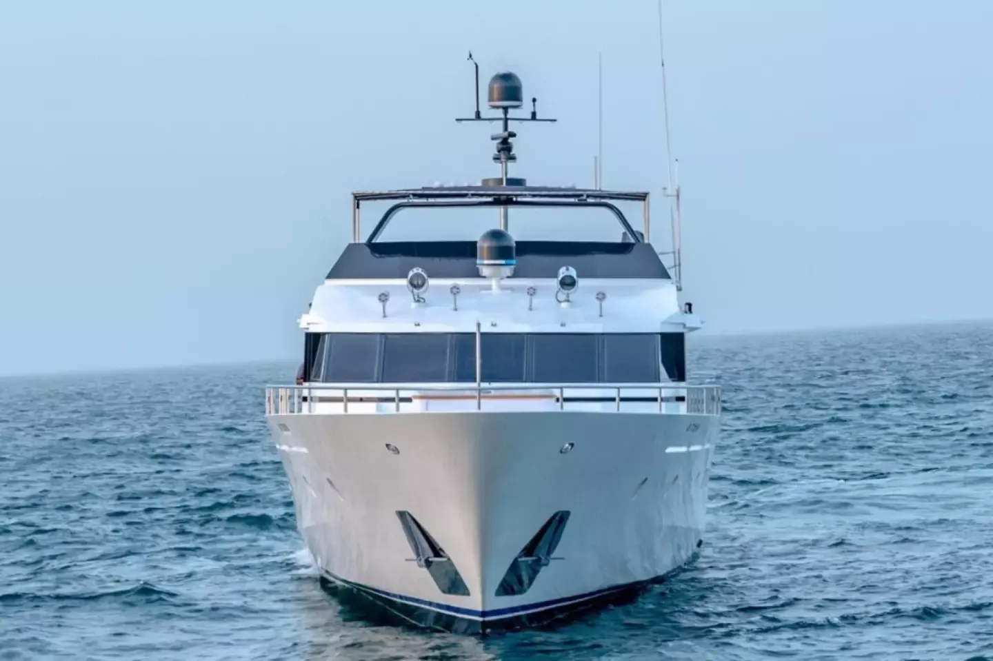 Hatteras 142 | Harpoon