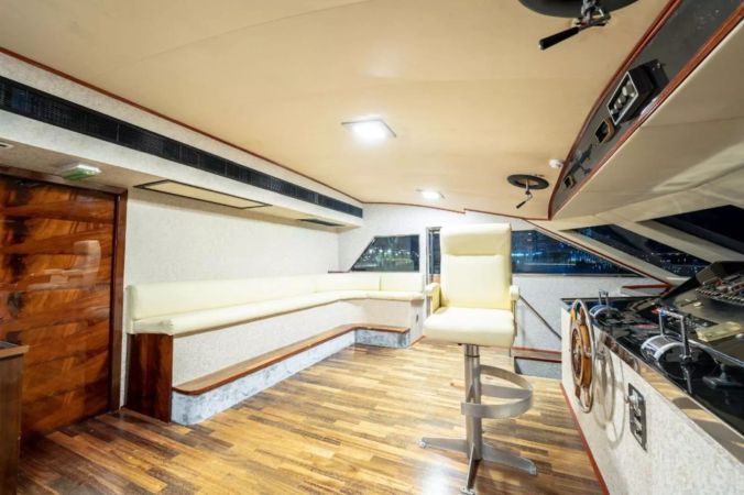 Hatteras 142 | Harpoon