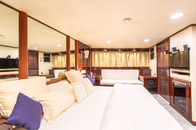 Hatteras 142 | Harpoon