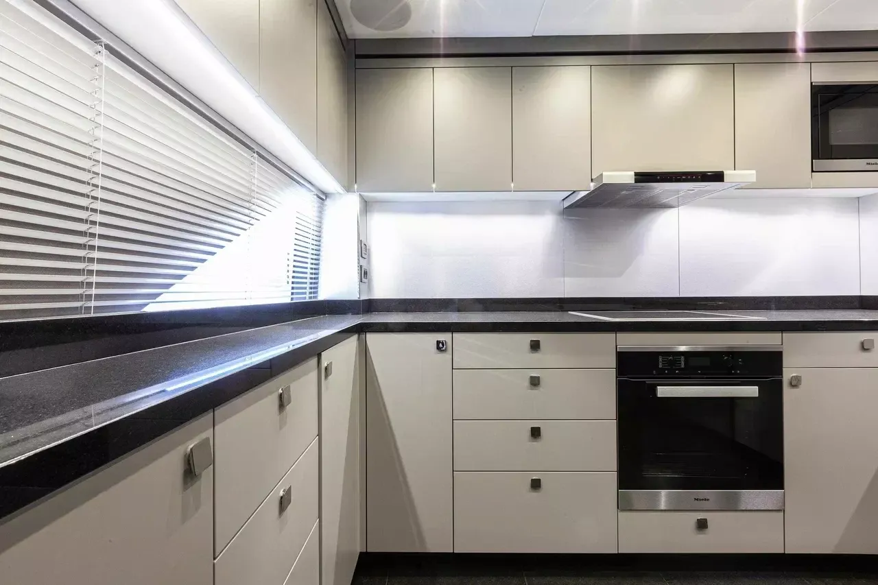 Sunseeker Predator 95 | New Edge