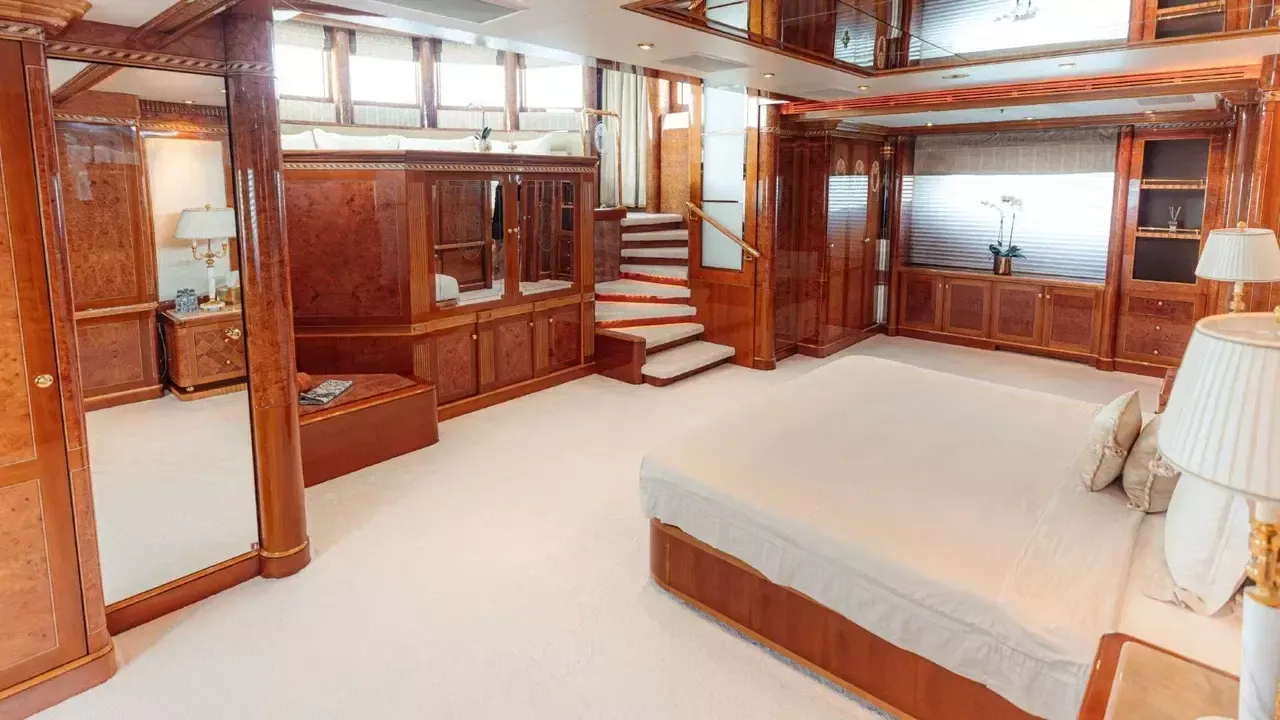 Benetti 184 | Zefzaf