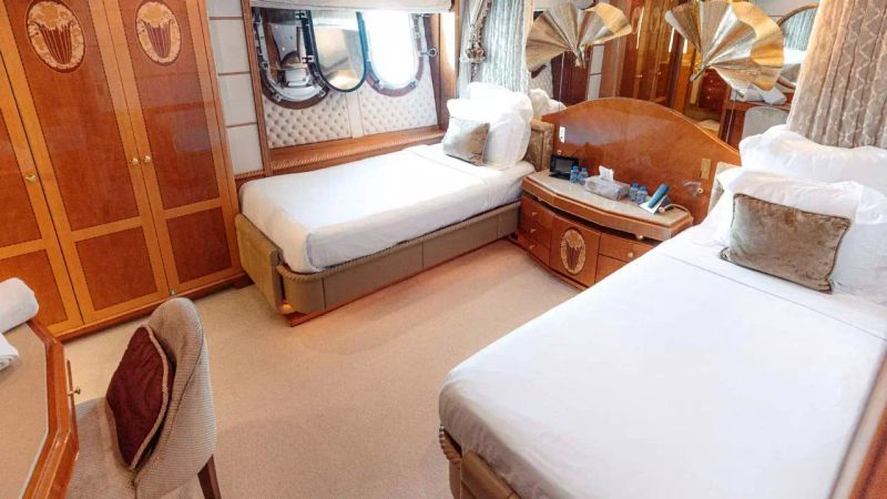 Benetti 184 | Zefzaf