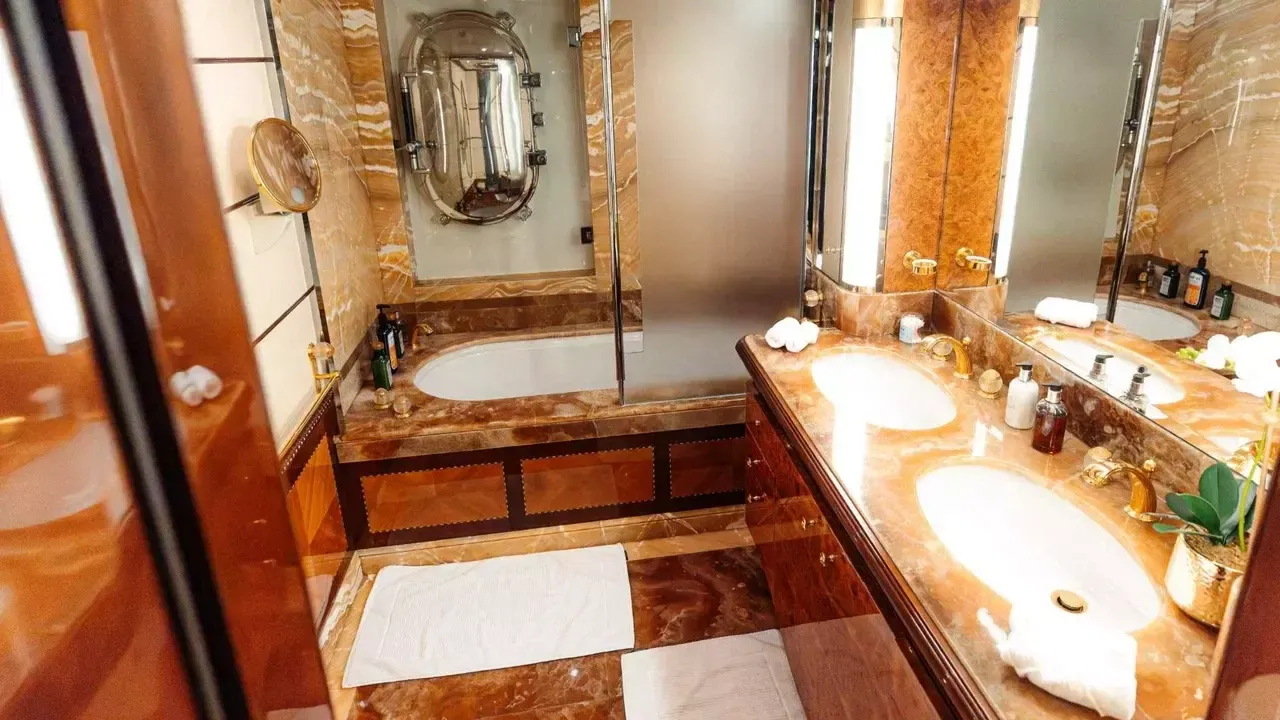 Benetti 184 | Zefzaf