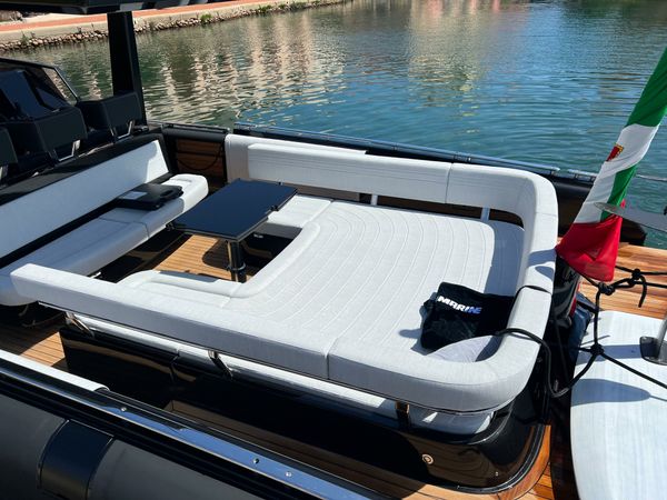 Novamarine Black Shiver 120 | Oscar