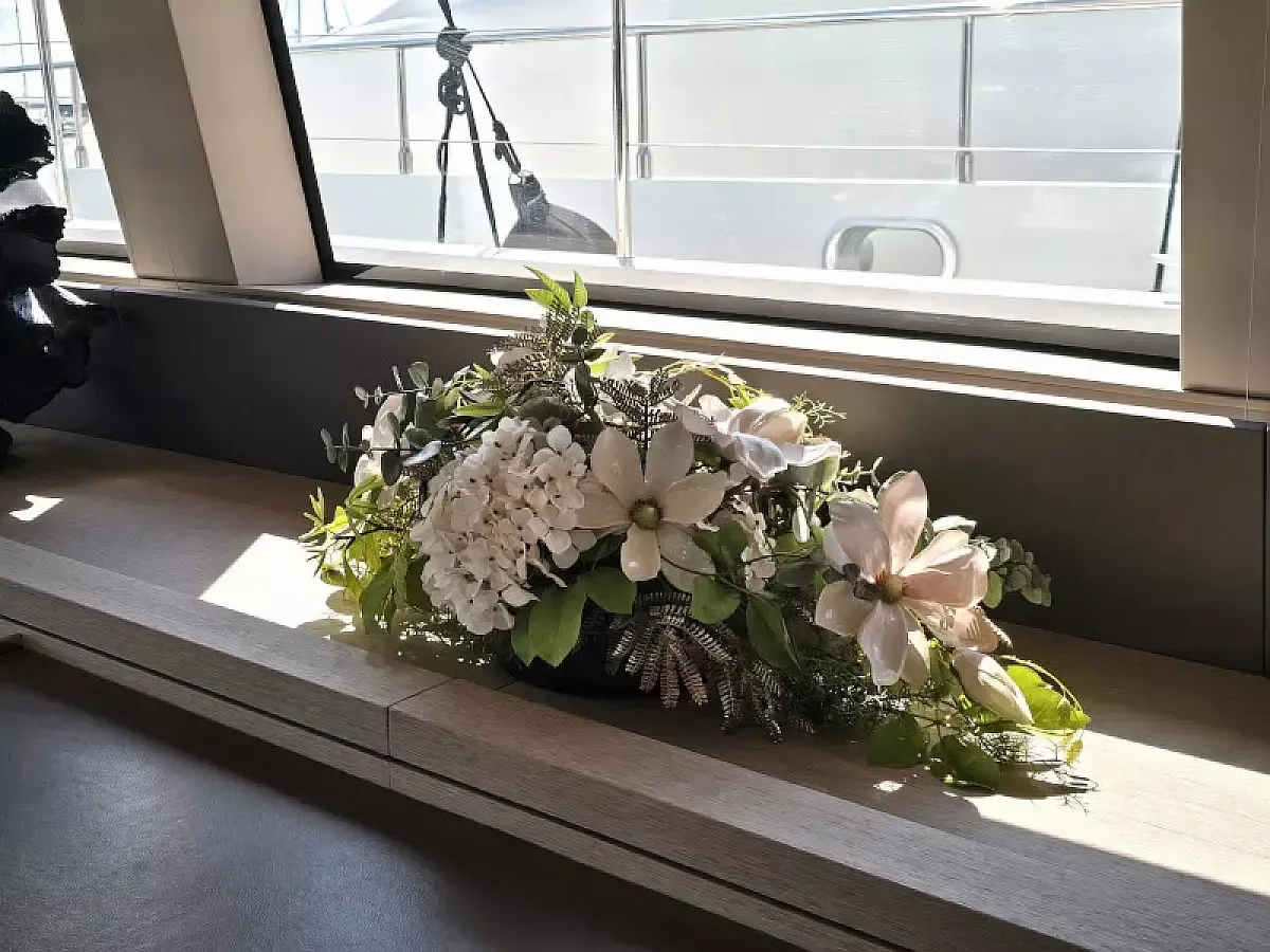 Lagoon Sixty 5 | TriWing Endor