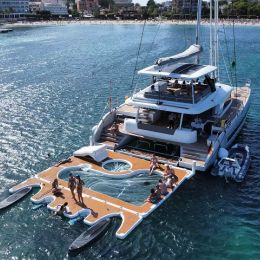 Lagoon Sixty 5 | TriWing Endor