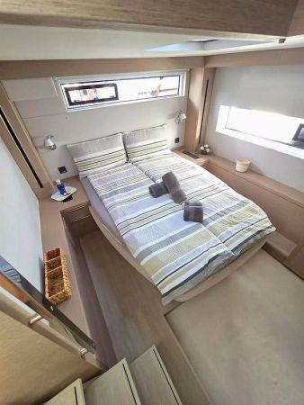 Lagoon Sixty 5 | TriWing Endor