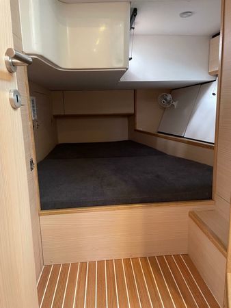 D and D Kufner 54 | Six on the Sea